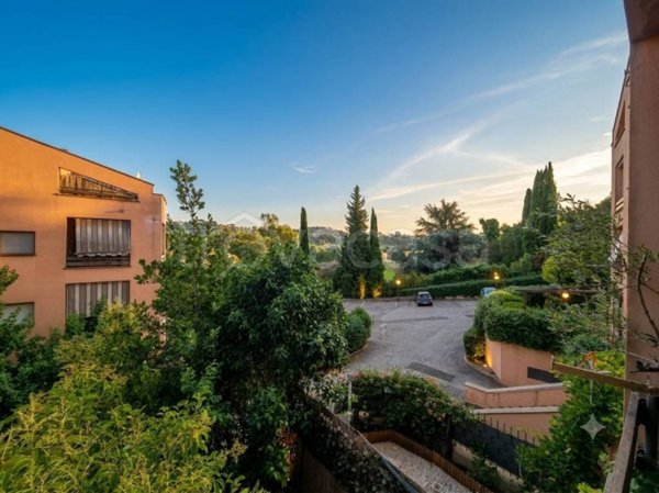 appartamento in vendita a Castel Gandolfo in zona Pavona