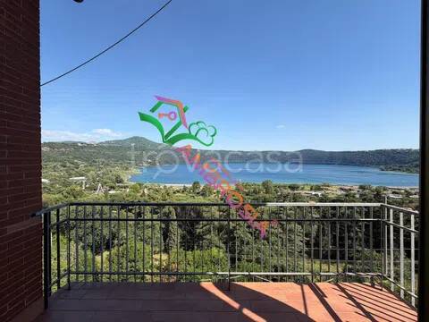 appartamento in vendita a Castel Gandolfo