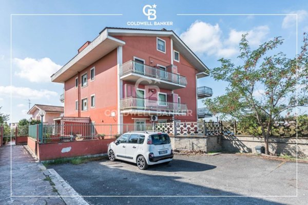 appartamento in vendita a Castel Gandolfo in zona Pavona