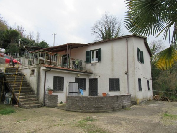 appartamento in vendita a Castel Madama