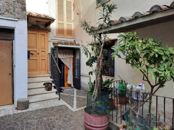 appartamento in vendita a Castel Madama