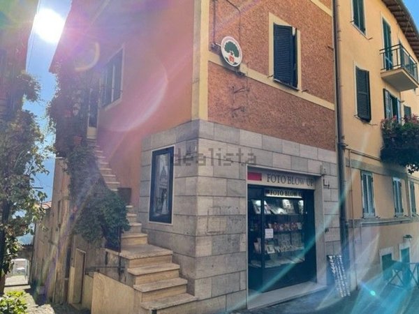 appartamento in vendita a Castel Madama
