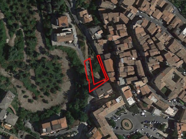 terreno edificabile in vendita a Castel Madama