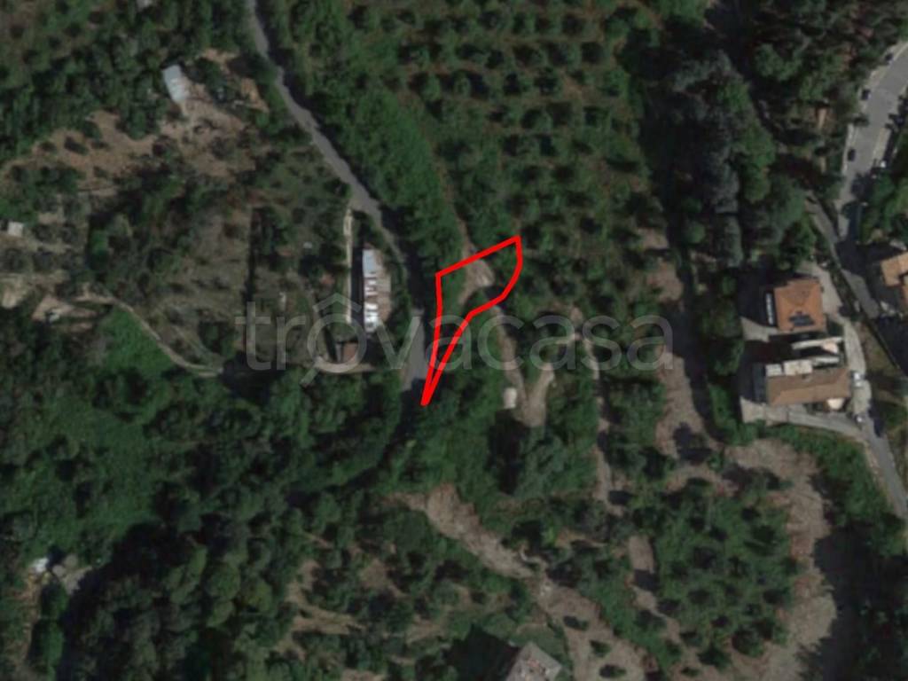 terreno edificabile in vendita a Castel Madama