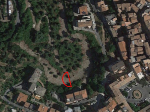 terreno edificabile in vendita a Castel Madama