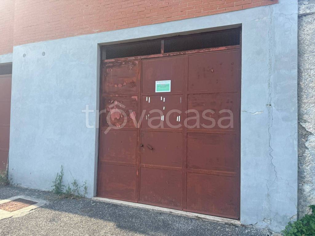 locale di sgombero in vendita a Castel Madama