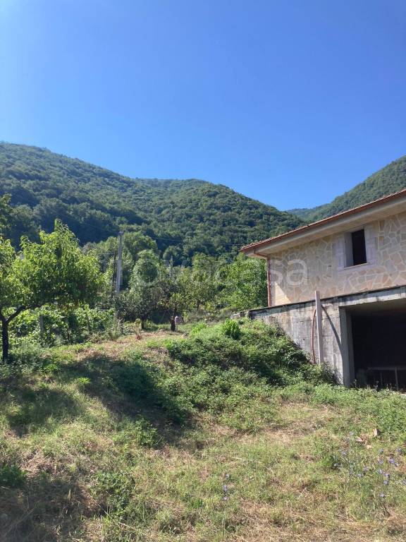 appartamento in vendita a Castel Madama