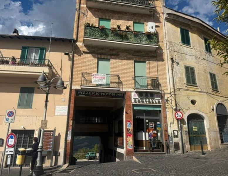 appartamento in vendita a Castel Madama