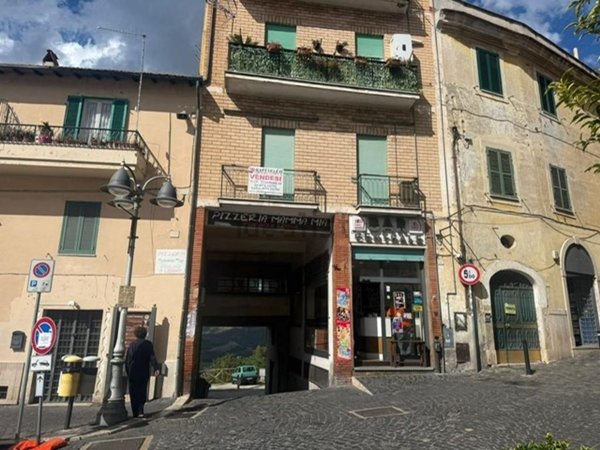 appartamento in vendita a Castel Madama