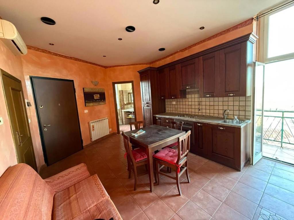 appartamento in vendita a Castel Madama