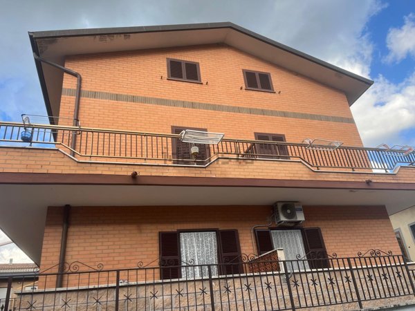 appartamento in vendita a Castel Madama