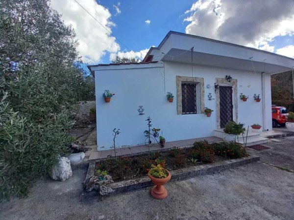 appartamento in vendita a Castel Madama in zona Monitola