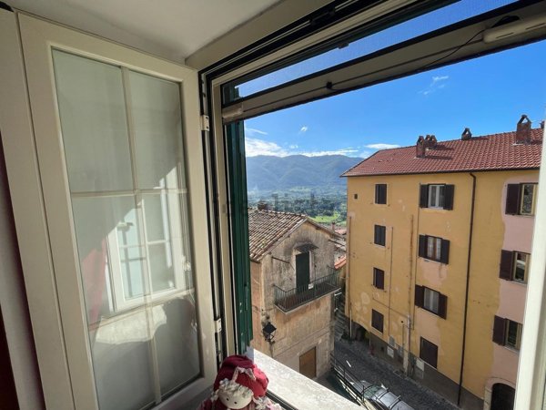 appartamento in vendita a Castel Madama