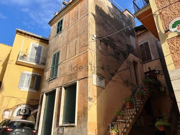 appartamento in vendita a Castel Madama