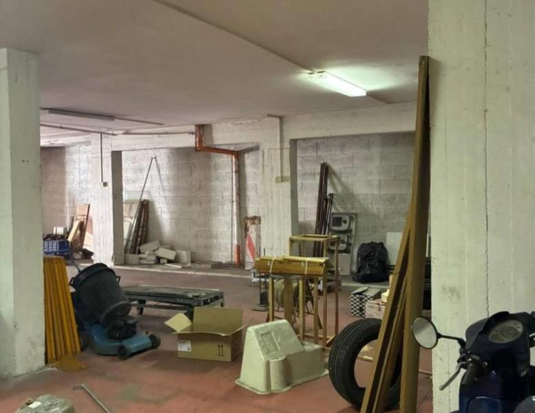 locale di sgombero in vendita a Castel Madama