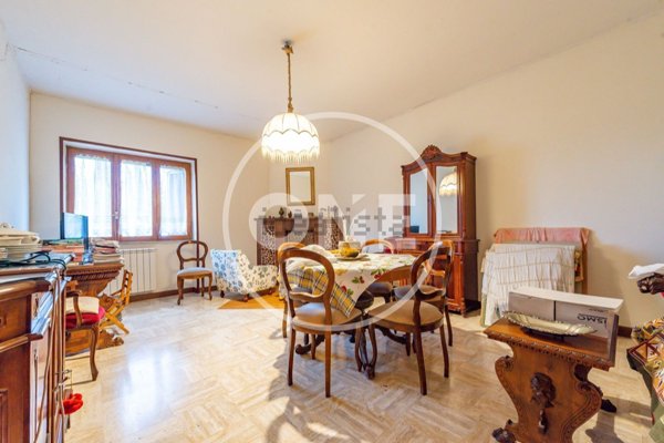 casa indipendente in vendita a Castel Madama