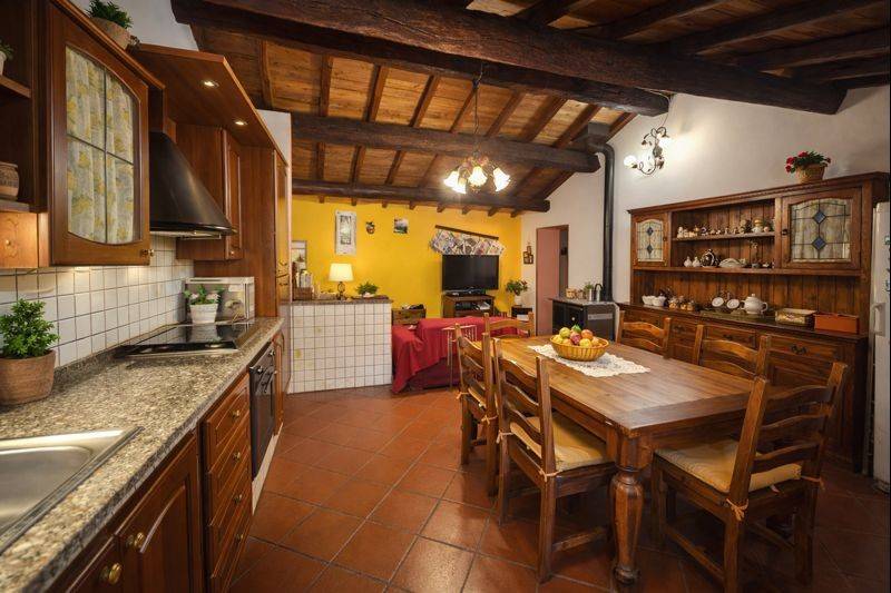 appartamento in vendita a Castel Madama