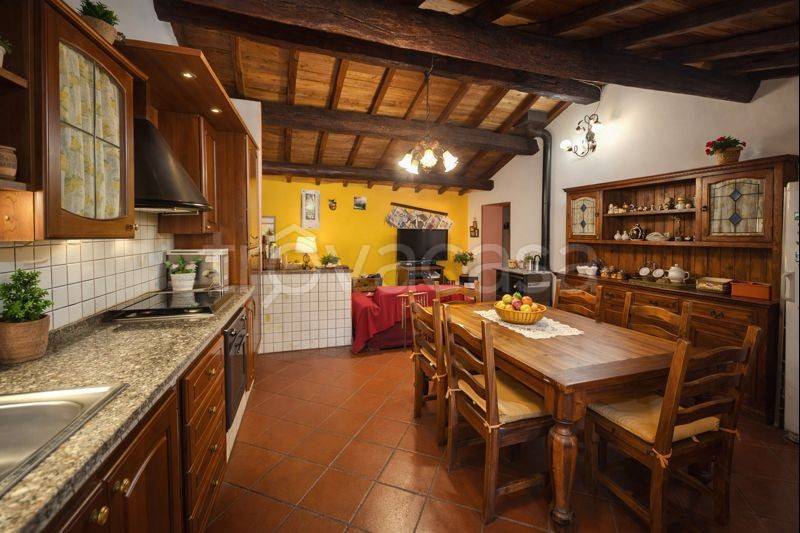 appartamento in vendita a Castel Madama