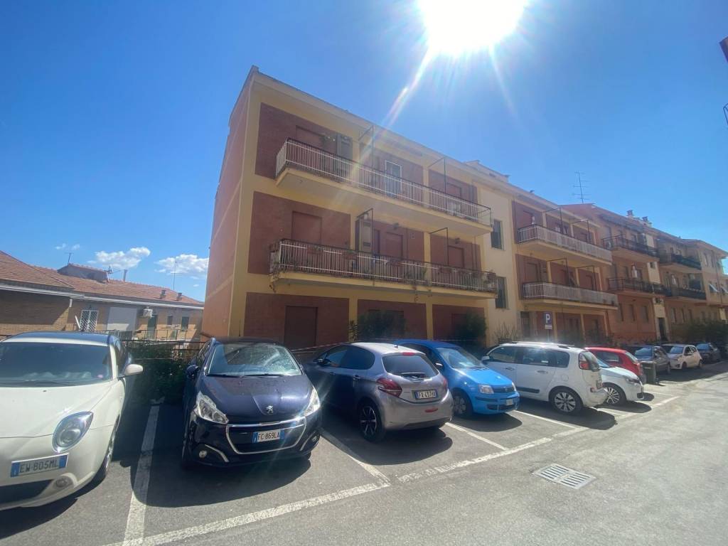 appartamento in vendita a Castel Madama