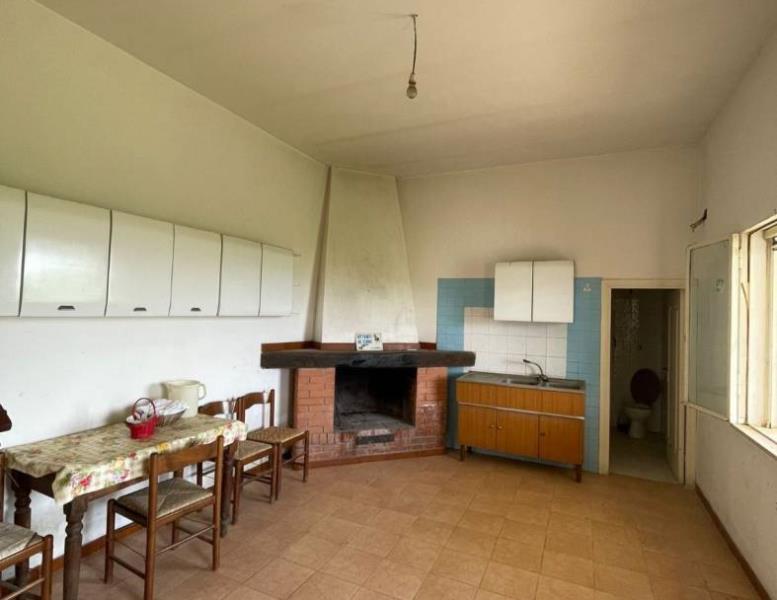 casa indipendente in vendita a Castel Madama