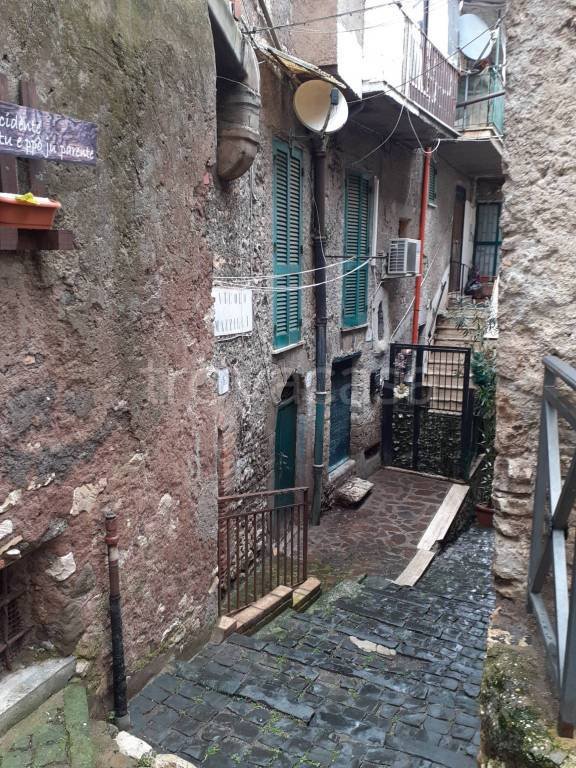 appartamento in vendita a Castel Madama