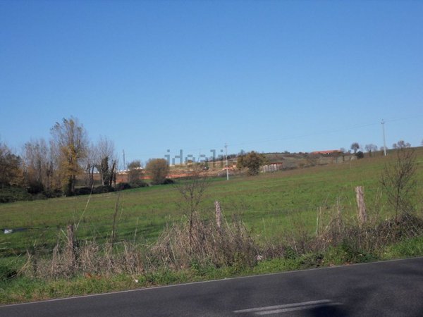 terreno in vendita a Castel Madama in zona Valle Caprara