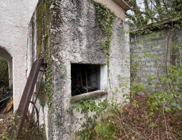 casa indipendente in vendita a Castel Madama