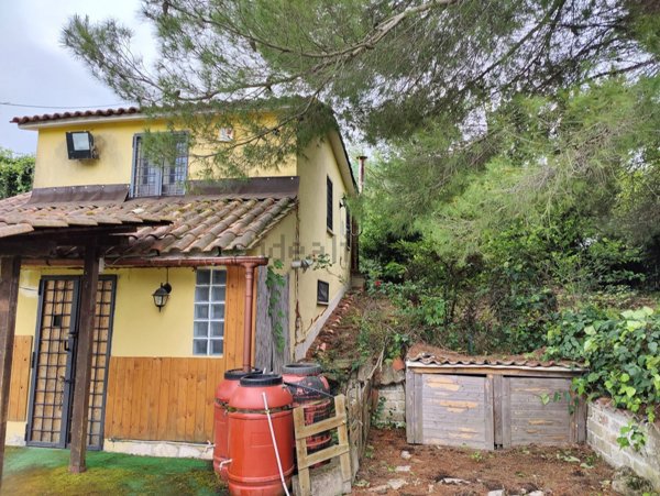 casa indipendente in vendita a Castel Madama in zona Valle Caprara