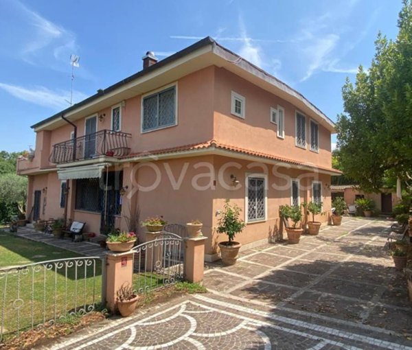 casa indipendente in vendita a Castel Madama in zona Valle Caprara