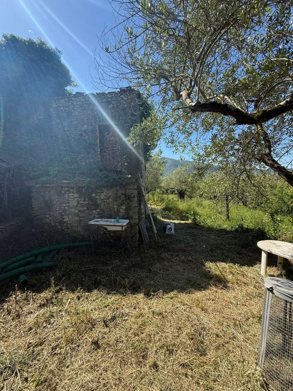 casa indipendente in vendita a Castel Madama