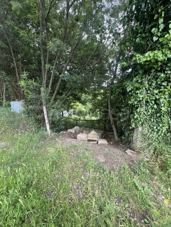 rudere in vendita a Castelnuovo di Porto