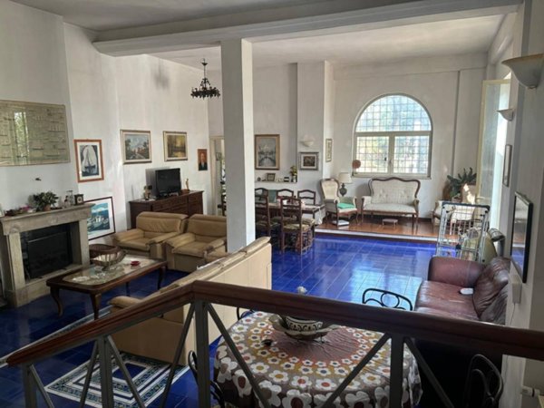 casa indipendente in vendita a Castelnuovo di Porto