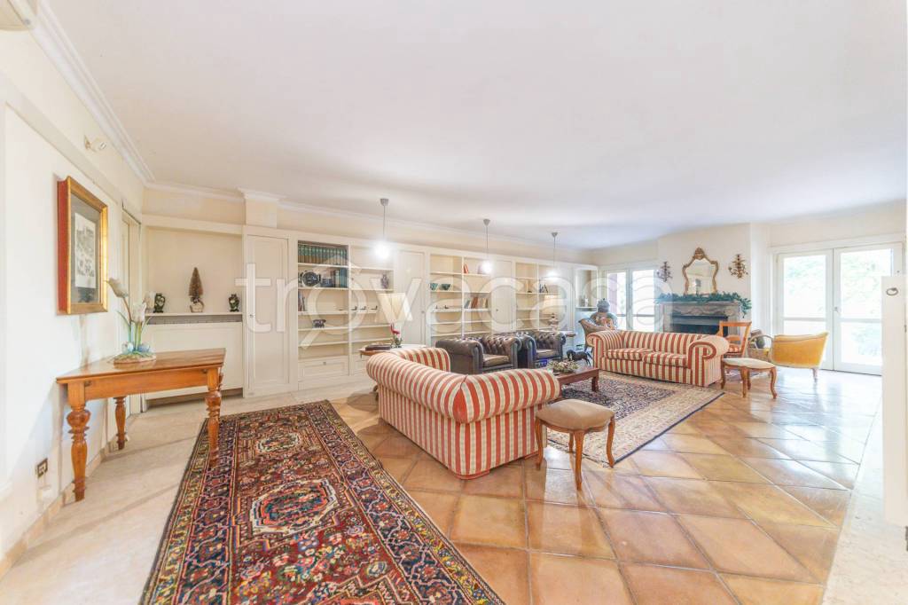 casa indipendente in vendita a Castelnuovo di Porto