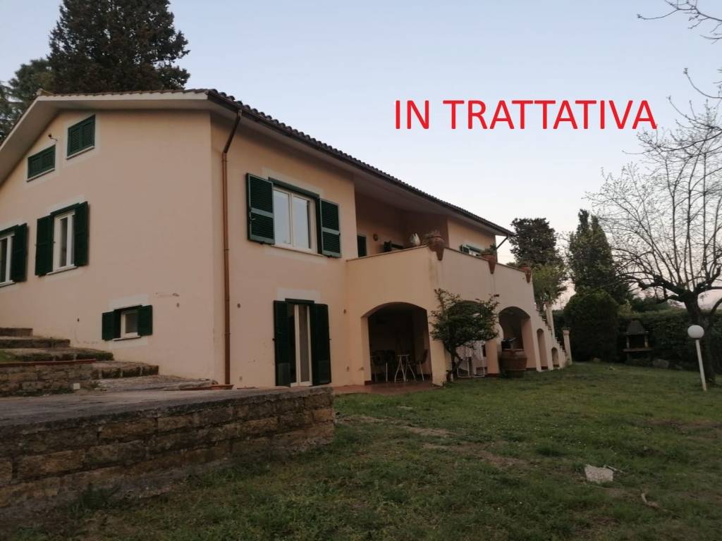 casa indipendente in vendita a Castelnuovo di Porto