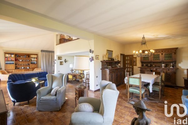 casa indipendente in vendita a Castelnuovo di Porto