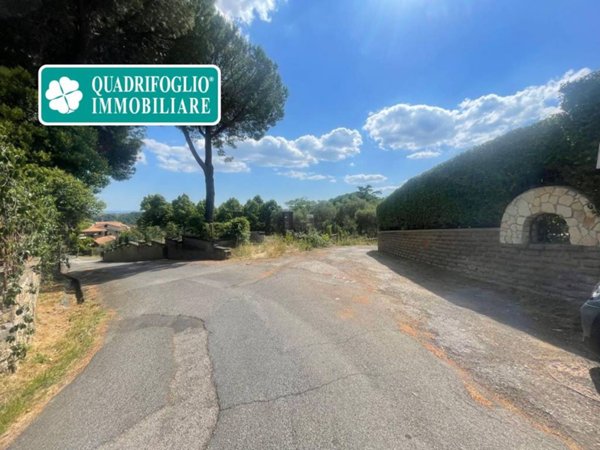 terreno edificabile in vendita a Castelnuovo di Porto