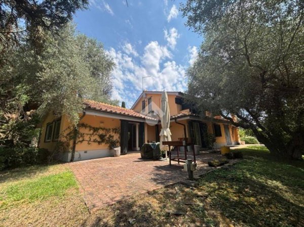 casa indipendente in vendita a Castelnuovo di Porto in zona Vallelinda