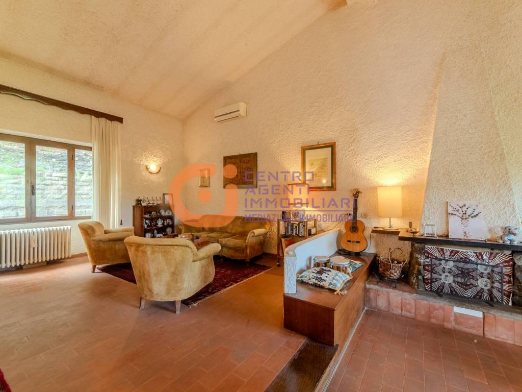 casa indipendente in vendita a Castelnuovo di Porto