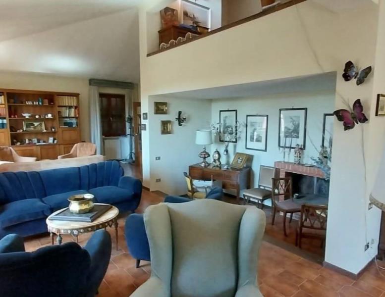 casa indipendente in vendita a Castelnuovo di Porto