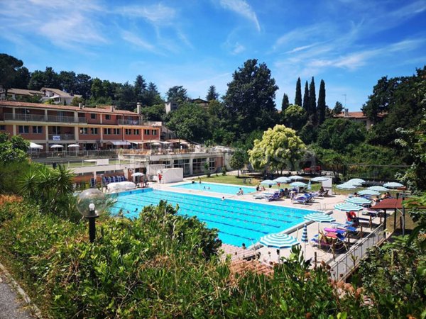 negozio in vendita a Castelnuovo di Porto