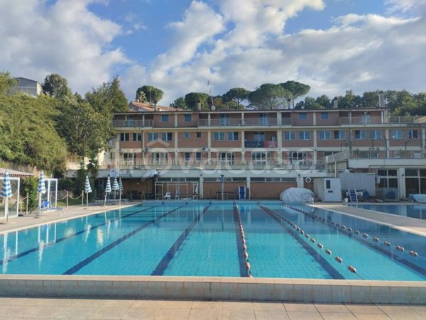 negozio in vendita a Castelnuovo di Porto