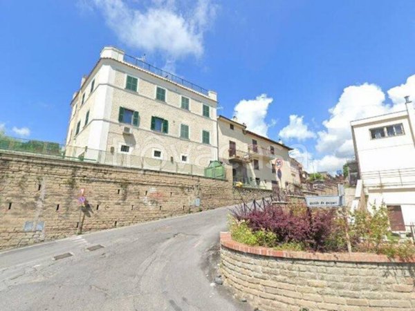 casa indipendente in vendita a Castelnuovo di Porto