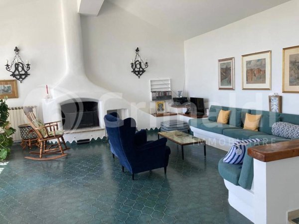 casa indipendente in vendita a Castelnuovo di Porto