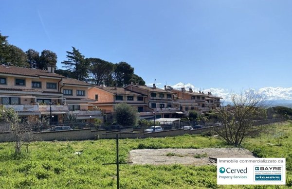 terreno edificabile in vendita a Castelnuovo di Porto