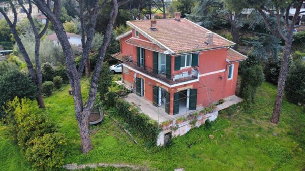 casa indipendente in vendita a Castelnuovo di Porto