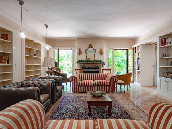 casa indipendente in vendita a Castelnuovo di Porto