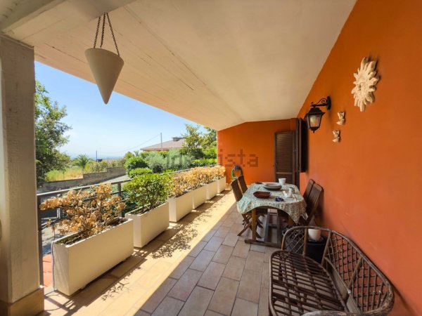 casa indipendente in vendita a Castelnuovo di Porto in zona Valleioro