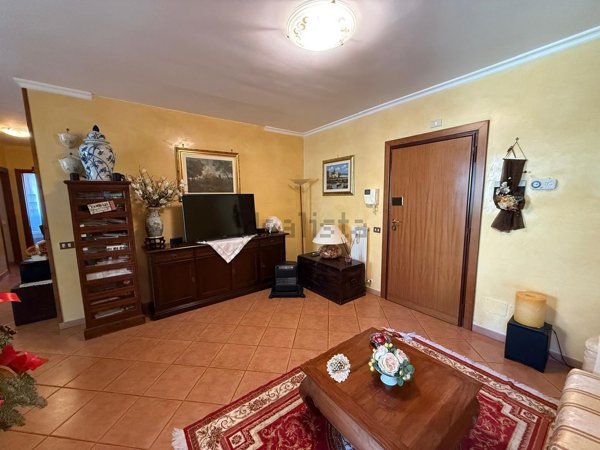 appartamento in vendita a Castelnuovo di Porto in zona Vallelinda