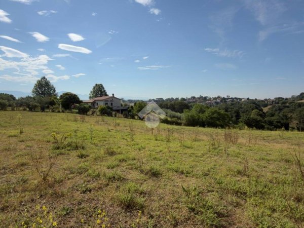 terreno agricolo in vendita a Castelnuovo di Porto in zona Pontestorto