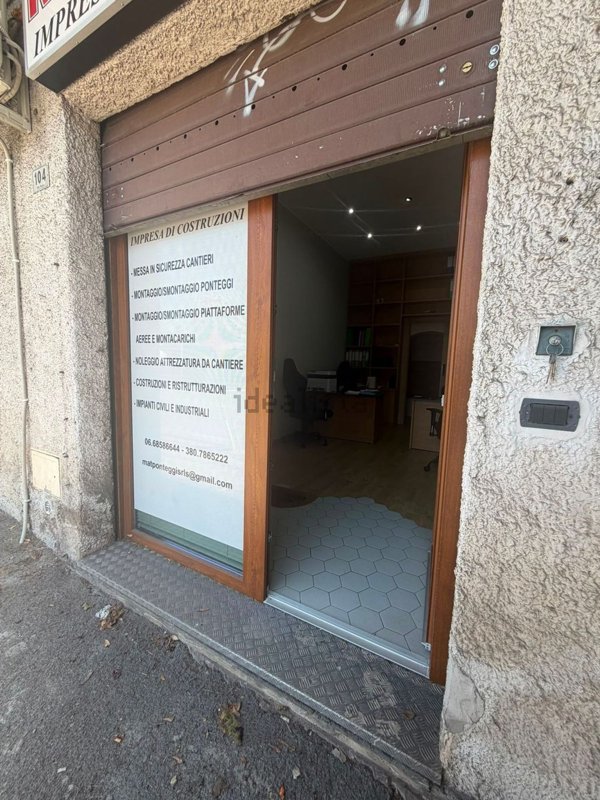 negozio in vendita a Castelnuovo di Porto in zona Montelungo